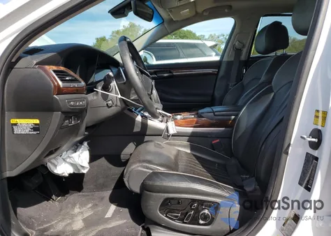 2017 Genesis G90 Ultimate z USA, uszkodzony, nr VIN KMHG54JH5HU024984